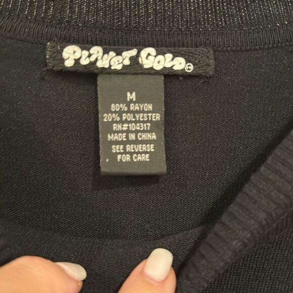 Black dress 👗 - Picture 4 of 7